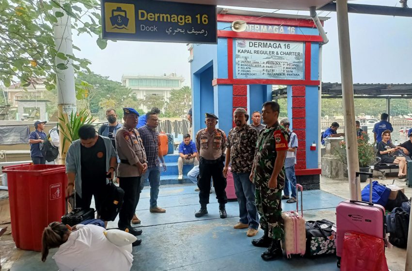  Polri Dan TNI Bekerjasama Dalam Pengamanan Dermaga 16 dan 17 Marina Ancol