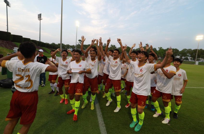  Semangati Pemain U-17 Persib di Qatar, Prabowo Bicarakan Sekolah Hingga Kondisi Keluarga