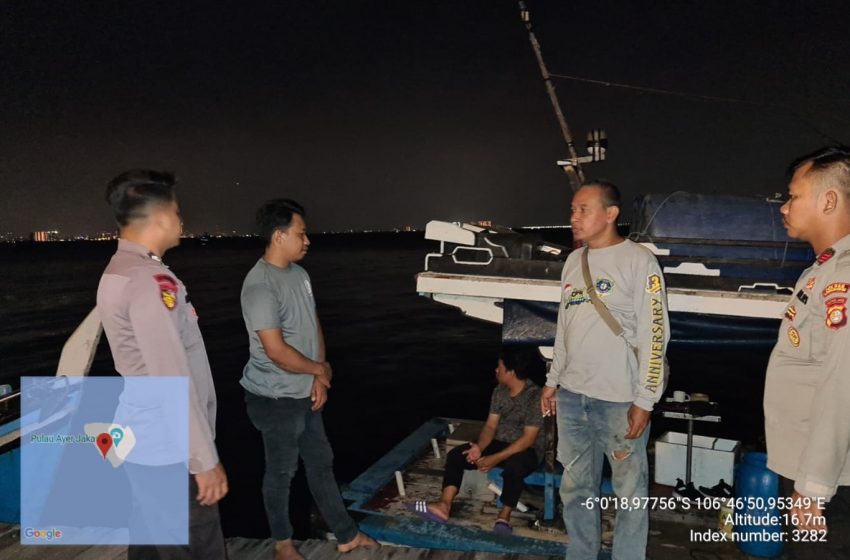  Patroli Malam Satuan Polair Polres Kepulauan Seribu Menjaga Keamanan Laut dan Antisipasi Tindak Kejahatan