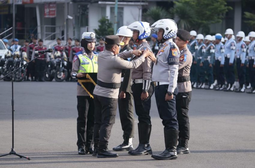  Polda Metro Jaya Gelar Apel Gabungan Operasi Patuh Jaya 2023