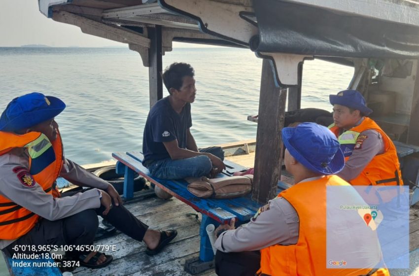  Satuan Polair Polres Kepulauan Seribu Patroli Laut di Perairan Pulau Ayer