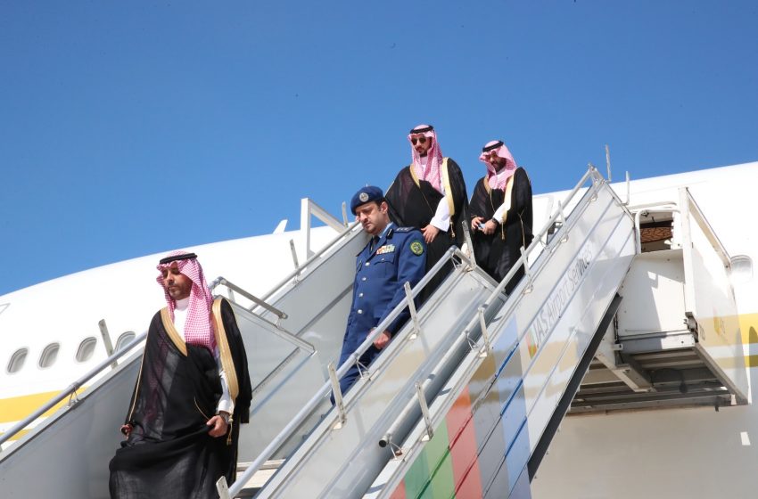  Tiba di Jakarta, Prabowo Jemput Langsung Pangeran Khalid bin Salman dari Arab Saudi