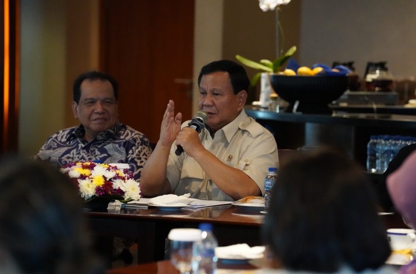  Bela Jokowi Soal Rocky Gerung, Prabowo: Saya Saksi Pak Jokowi Kerja untuk Bangsa dan Rakyat