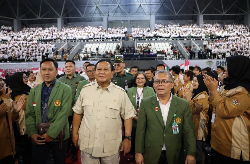  Beri Pembekalan pada Mahasiswa Baru UPN, Prabowo Ingatkan Pentingnya Bersyukur