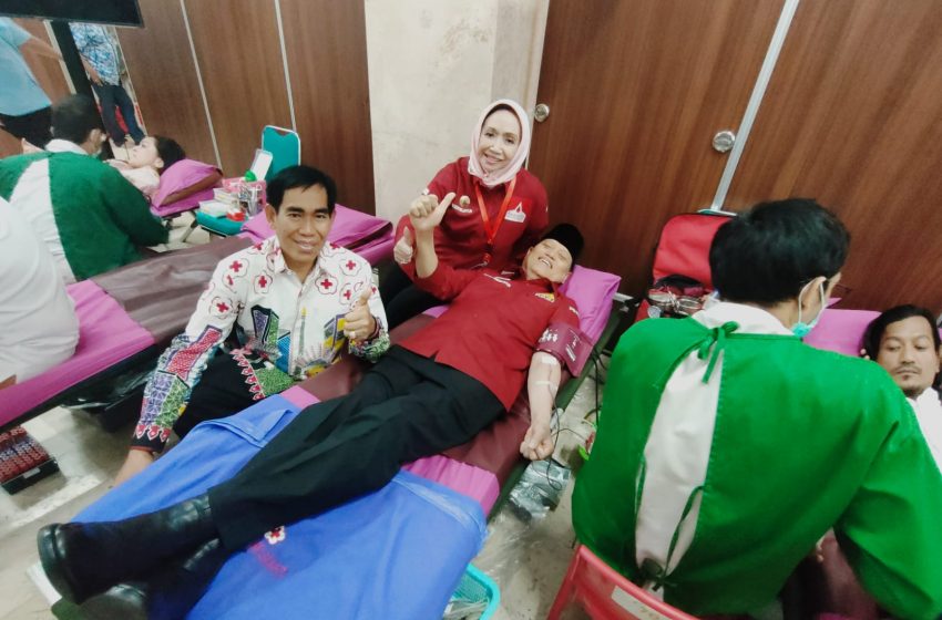  Sambut HUT RI Ke-78, Srikandi PDDI Gelar Donor Darah di Masjid Agung Istiqlal