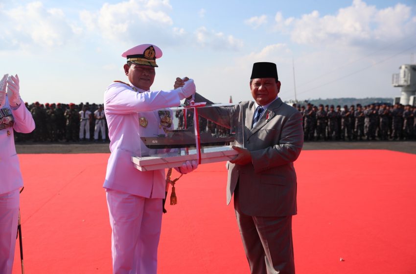  Prabowo Serah Terimakan Dua KRI ke TNI AL: Pulau Fani-731 dan Pulau Fanildo-732