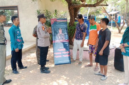 Polsek Kepulauan Seribu Polres Kepulauan Seribu Intensifkan Sosialisasi Call Centre Polri 110 di Kalangan Warga
