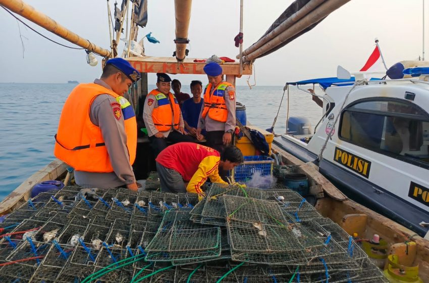  Team Patroli Satpolair Polres Kepulauan Seribu Sambang Nelayan