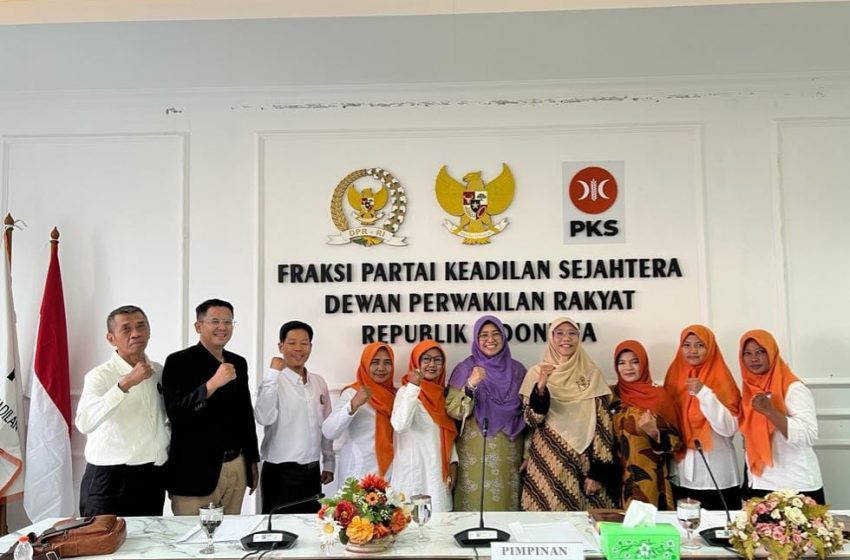  Upaya Fraksi PKS Perjuangkan Kesejahteraan Kader Penyuluh Indonesia