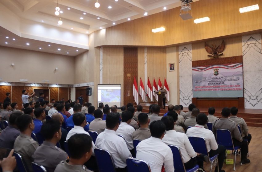  Kapolres Kepulauan Seribu Buka Latihan Pra Operasi “Mantap Brata Jaya 2023 – 2024” 
