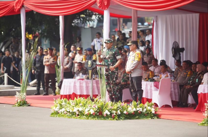  Pangdam Jaya Hadiri Simulasi Sispamkota Operasi Mantap Brata Jaya 2023-2024