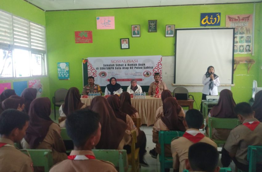  Sosialisasi Sekolah Sehat dan Ramah Anak di SDN/SMPN Satu Atap 02 Pulau Sabira