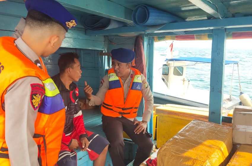  Team Patroli Satpolair Polres Kepulauan Seribu Tingkatkan Keamanan di Perairan Objek Vital Nusantara Regas