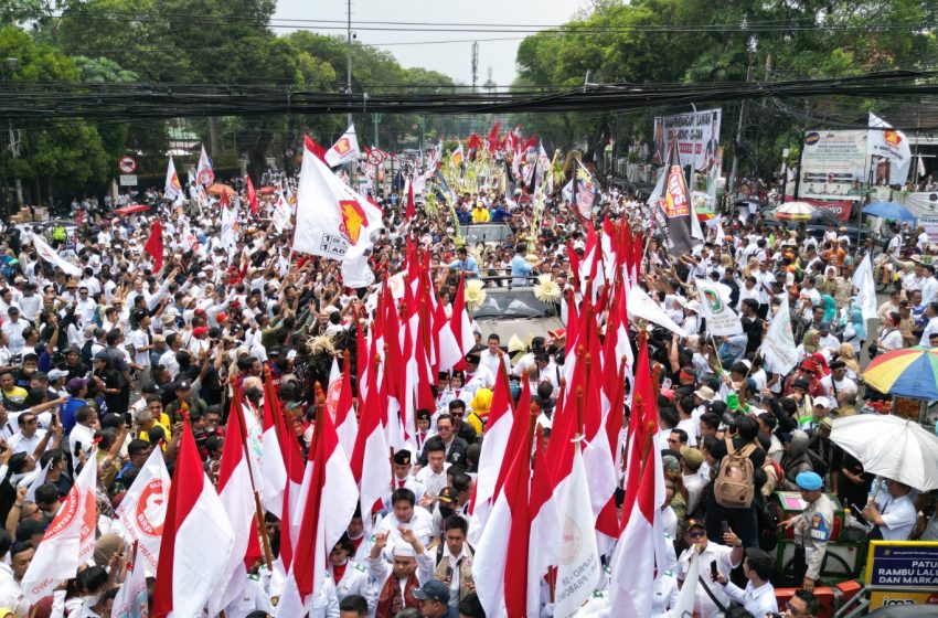  Pendaftaran ke KPU Ramai, Prabowo Minta Maaf ke Warga Jakarta yang Kemacetan