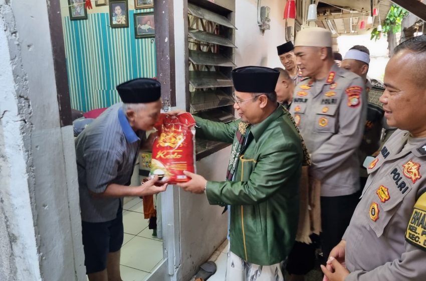  Giat SULING Serta Bantuan Sosial Kapolda Metro Jaya di Masjid Jami Al Barkah, Duren Sawit