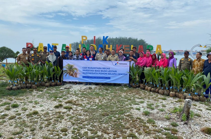 Bhabinkamtibmas Pulau Kelapa Hadiri Giat Penanaman 200 Bibit Pohon Kelapa Genjah