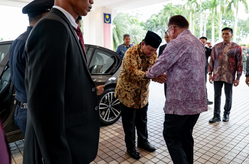  Prabowo Temui Anwar Ibrahim, Tekankan Persahabatan RI dan Malaysia