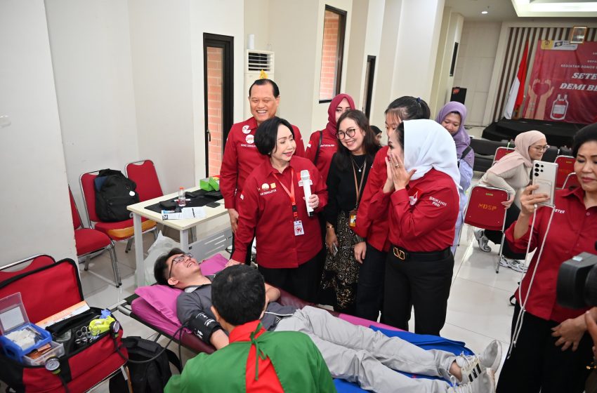  Srikandi Perempuan Donor Darah Indonesia di “Goes To Campus Setetes Darah Berjuta Harapan”