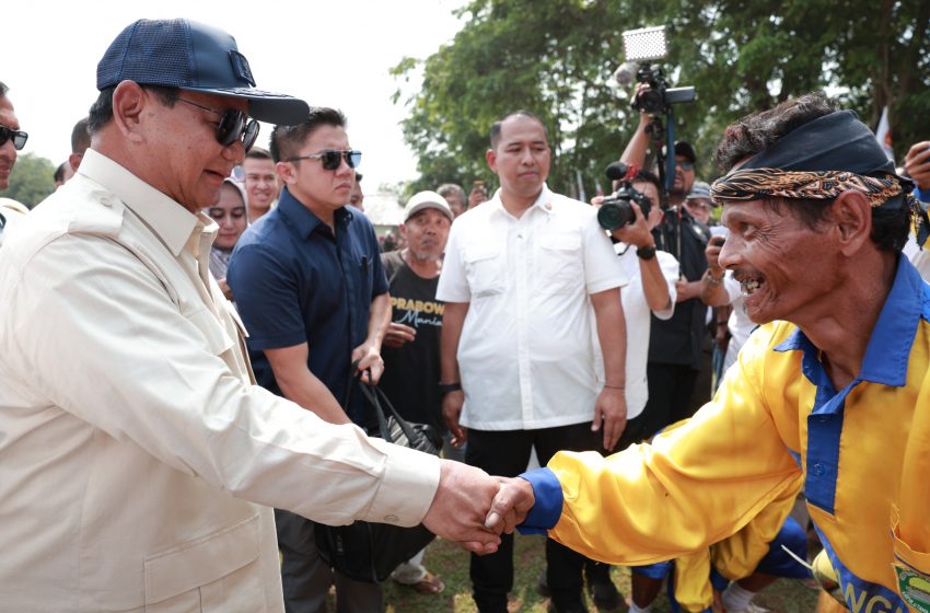  Momen Prabowo Terharu hingga Teteskan Air Mata saat Beri Bantuan Modal Rp 15 M untuk Koperasi MDS Coop