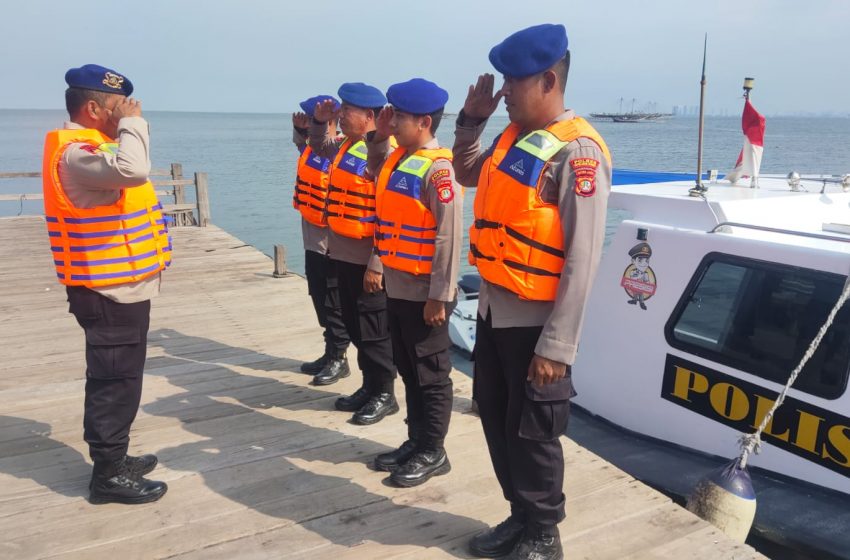  Team Patroli Satpolair Polres Kepulauan Seribu  Giat Patroli Laut Dialogis di Perairan Pulau Untung Jawa 