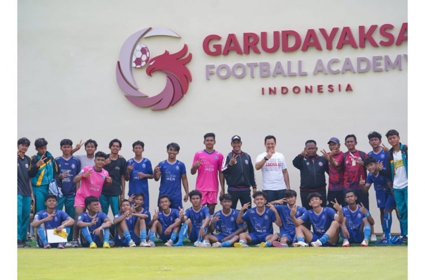  Dukung Pengembangan Sepak Bola, Legislator Gerindra Moreno Dampingi Arema U-17 di Turnamen Nusantara Open 2023