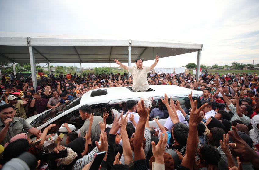  Momen Prabowo Blusukan ke Cilincing, Dengar Keluh Kesah Masyarakat