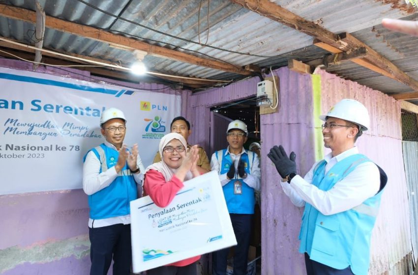  Program “Light Up the Dream” 2023, Sambung Listrik Gratis Donasi Pegawai PLN Nyalakan 17.000 Rumah
