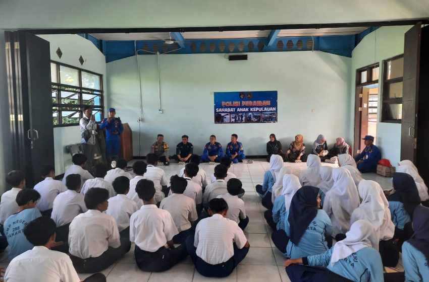  Bhabinkamtibmas Briptu Tulus Sambut Hangat Kegiatan Polisi Sahabat Anak di SMPN 288 Jakarta, Pulau Lancang