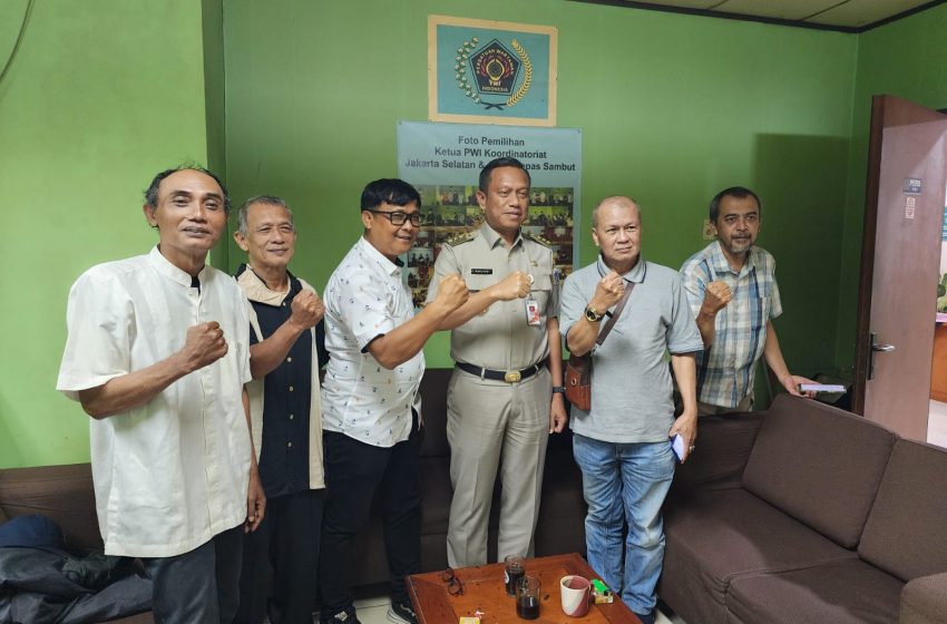  Munjirin Walikota Jakarta Selatan Sambangi Sekretariat PWI