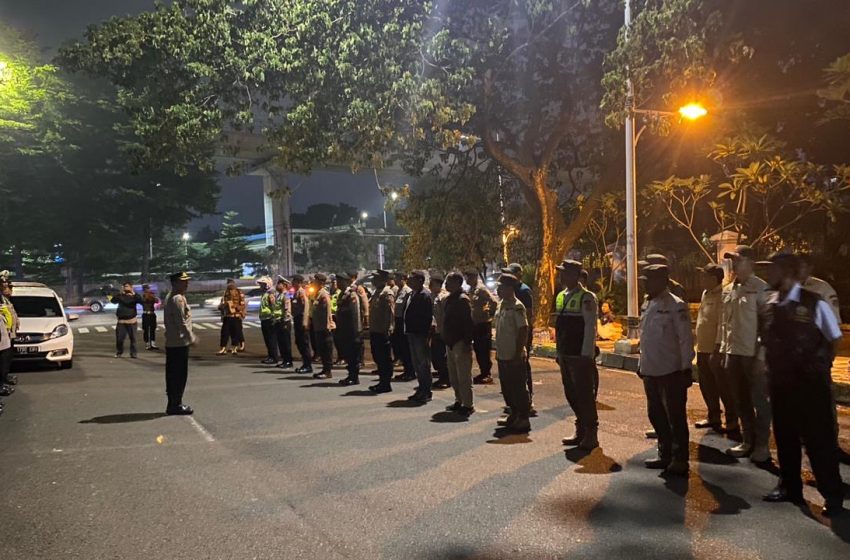 Cegah Gangguan Kamtibmas Malam Libur, Polres Metro Jakarta Timur Gelar Operasi Kepolisian Yang Ditingkatkan