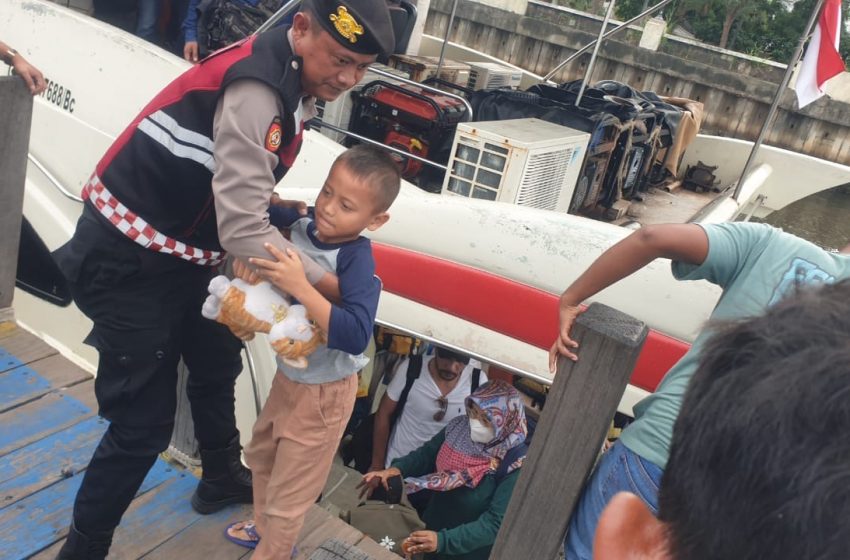  Satuan Samapta Polres Kepulauan Seribu Prioritaskan Sikap Humanis dalam Pengamanan Dermaga Marina Ancol Jakarta