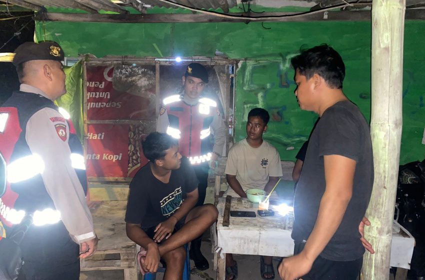  Patroli Malam Bulan Ramadhan: Polsek Kepulauan Seribu Selatan Jaga Kamtibmas Pasca Pemilu