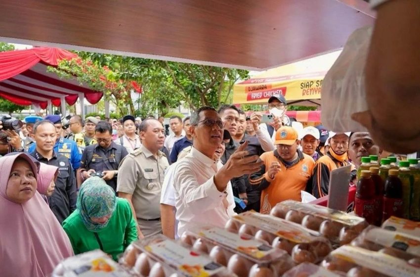  33 Ton Beras SPHP Terjual Dalam Bazar Pangan Murah di Jakbar
