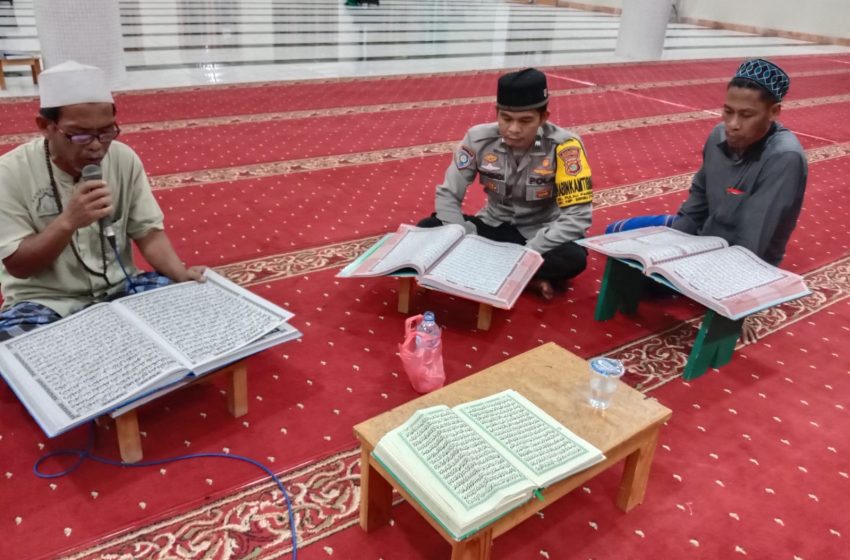  Bhabinkamtibmas Pulau Panggang Sambut Bulan Ramadhan dengan Giat Hataman dan Tadarus Al-Qur’an