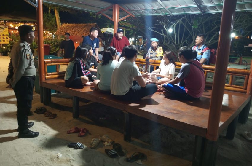  Kegiatan Patroli Malam Antisipasi Gangguan Kamtibmas Pasca Pemilu 2024 di Wilayah Polsek Kepulauan Seribu Selatan