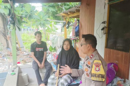 Bhabinkamtibmas Pulau Untung Jawa, Aipda Masito, Gencar Sambangi Warga untuk Meningkatkan Keamanan Pasca Pemilu 2024
