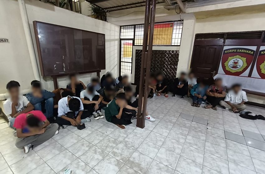  Gerak Cepat Tim TP3 Polres Metro Jakarta Timur Amankan Puluhan Anak-anak Remaja Konvoi
