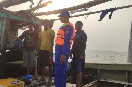 Patroli Satpolairud Polres Kepulauan Seribu Jaga Keamanan Perairan dan Sosialisasikan Pentingnya Keselamatan