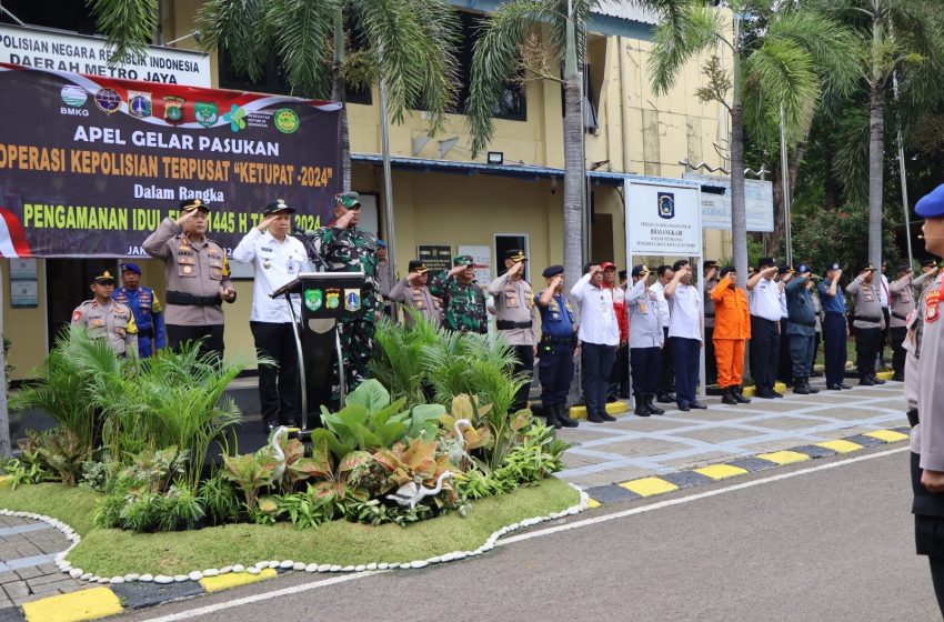  Apel Gelar Pasukan Operasi “Ketupat Jaya-2024” untuk Pengamanan Idul Fitri 1445 Hijriah di Kepulauan Seribu