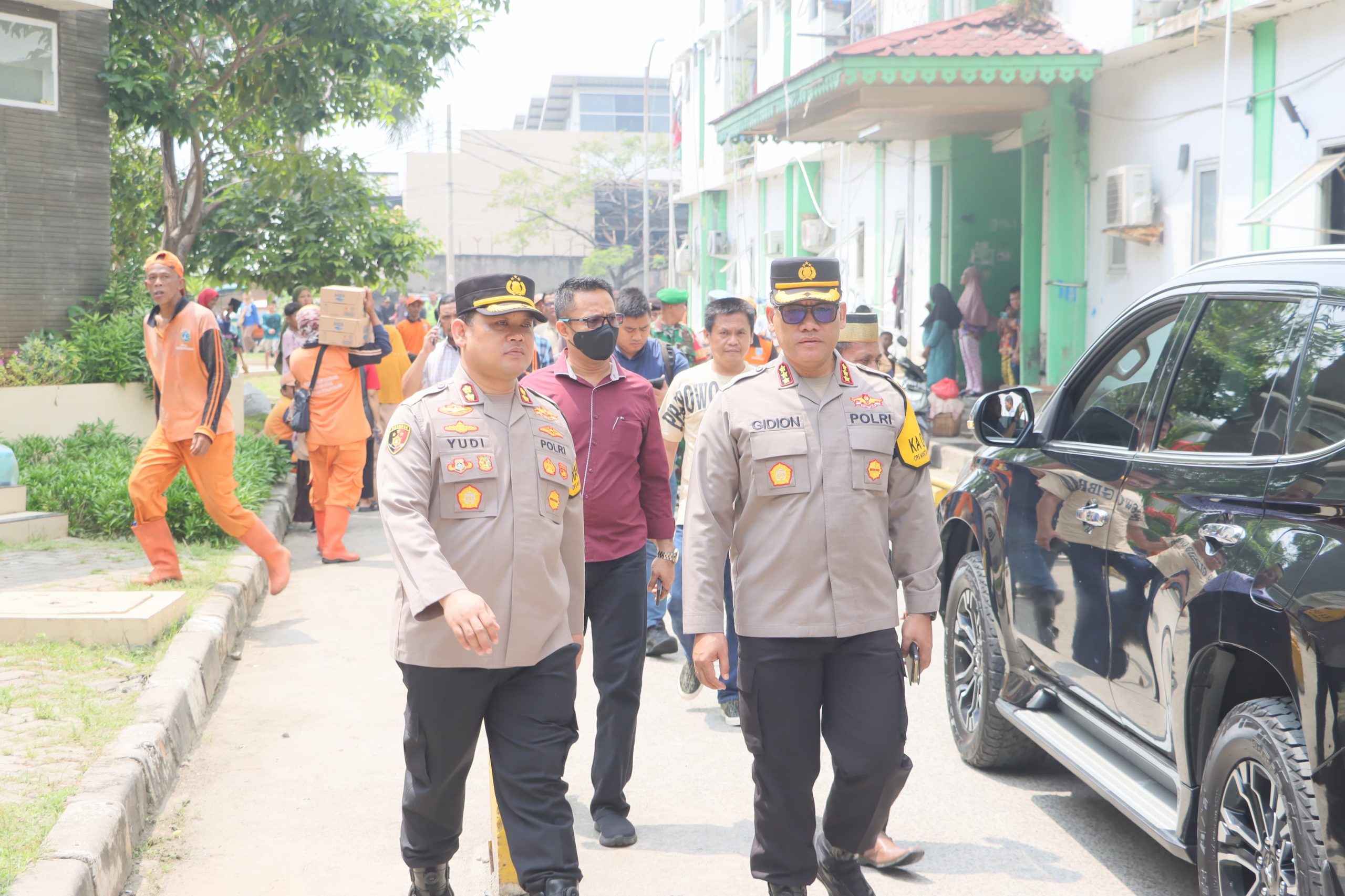 Kapolres Metro Jakut Pimpin Pengamanan Kunjungan Gibran di Rusun Waduk Pluit