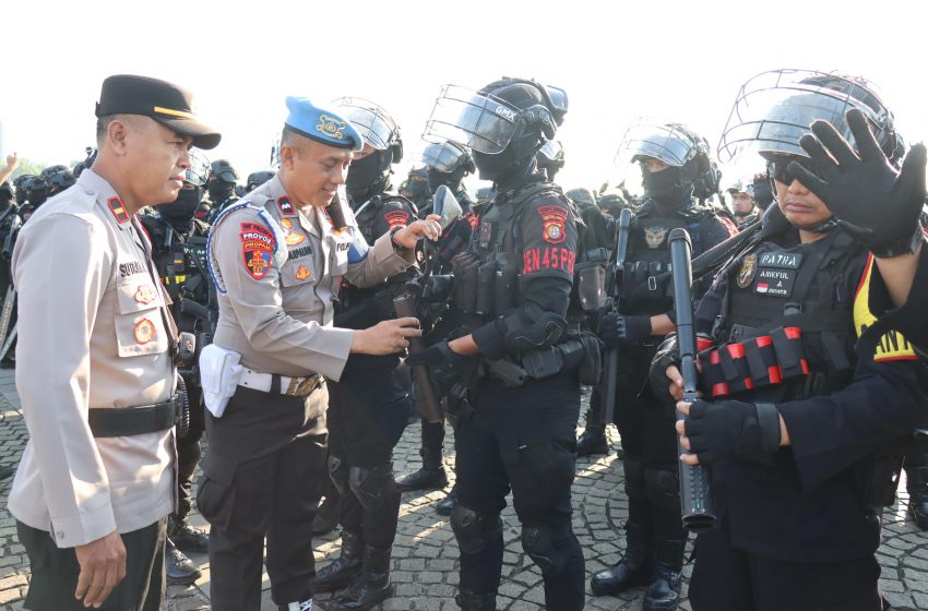  Kapolres Jakarta Pusat Melarang Anggota Membawa Senjata Api maupun Sangkur saat Pengamanan di MK