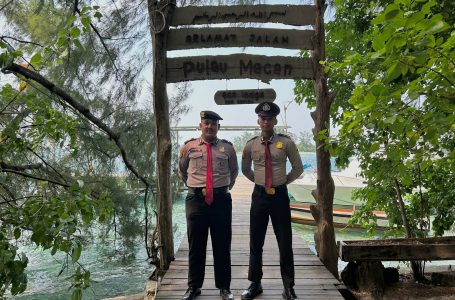Sat Pam Obvit Polres Kepulauan Seribu Amankan Wisata di Pulau Macan