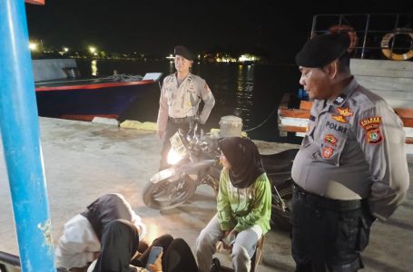 Polsek Kepulauan Seribu Utara Gelar Patroli Malam di Pulau Harapan Antisipasi Gangguan Kamtibmas Pasca Pemilu 2024