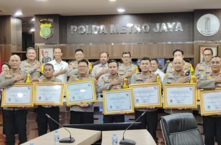 Polres Kepulauan Seribu Raih Penghargaan Kepatuhan Pelayanan Publik Tertinggi dari Ombudsman Republik Indonesia