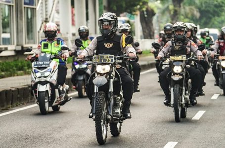 Ciptakan Kamtibmas Yang Aman Kondusif, Kapolres Metro Jakarta Timur Lakukan Patroli Bermotor