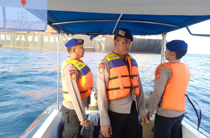  Patroli Satpolairud Polres Kepulauan Seribu Berikan Himbauan Kamtibmas dan Keselamatan Berlayar di Perairan Kepulauan Seribu