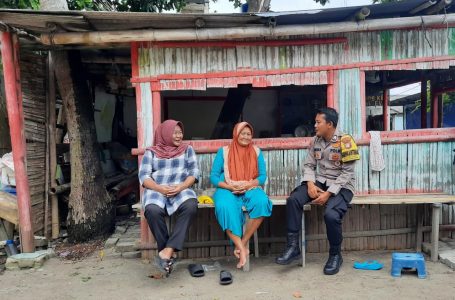 Bhabinkamtibmas Pulau Tidung Sosialisasikan Keamanan Wilayah dan Pencegahan KDRT kepada Warga