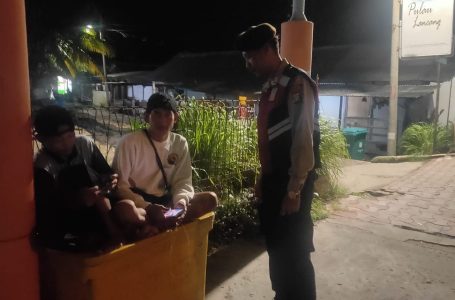 Polsek Kepulauan Seribu Selatan Gelar Patroli Malam di Pulau Untung Jawa, Antisipasi Gangguan Kamtibmas
