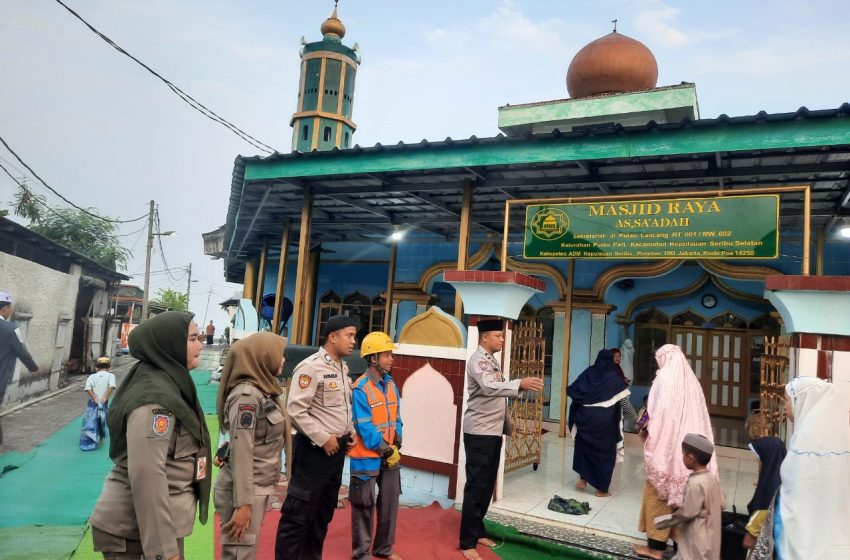  Polres Kepulauan Seribu Amankan Sholat Idul Adha 1445 H di Wilayahnya