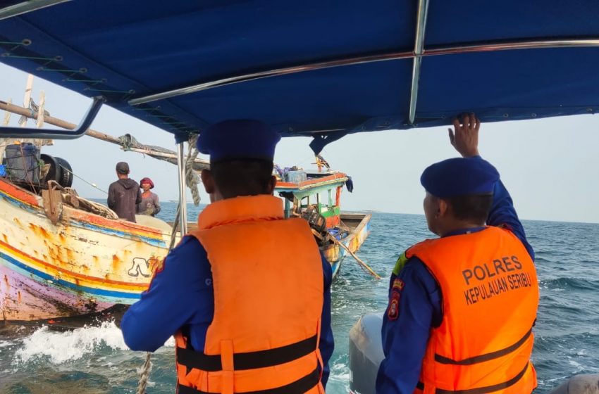  Patroli Laut Dialogis, Satpolairud Polres Kepulauan Seribu Ingatkan Nelayan Tentang Ilegal Fishing